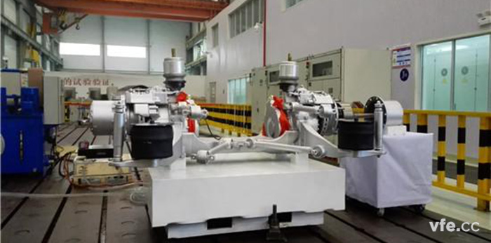 我國(guó)第二代電動(dòng)汽車(chē)動(dòng)力系統(tǒng)成功下線，打破國(guó)外壟斷地位