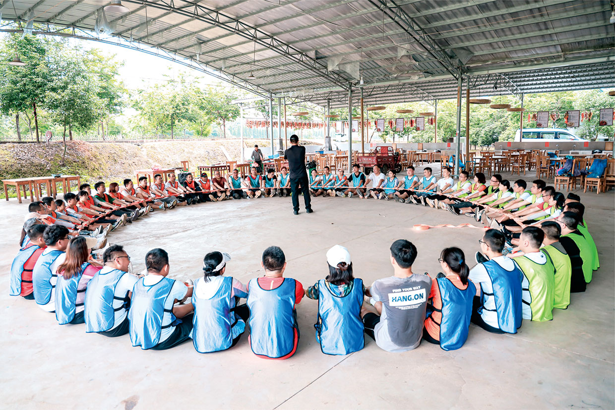 凝聚青春力量，奮斗最美時(shí)光——力量，力量，團(tuán)隊(duì)力量